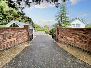 Photo 69- click for photo gallery